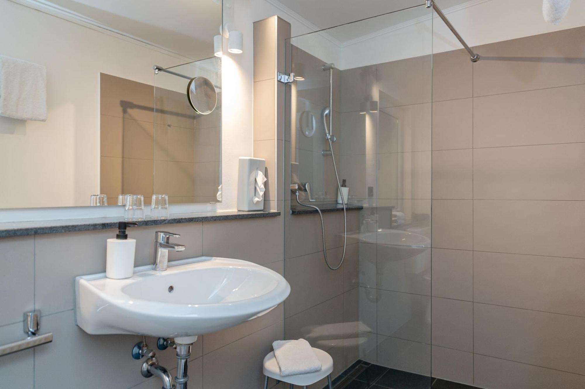 Hotel Lueneburg Sued Melbeck Esterno foto